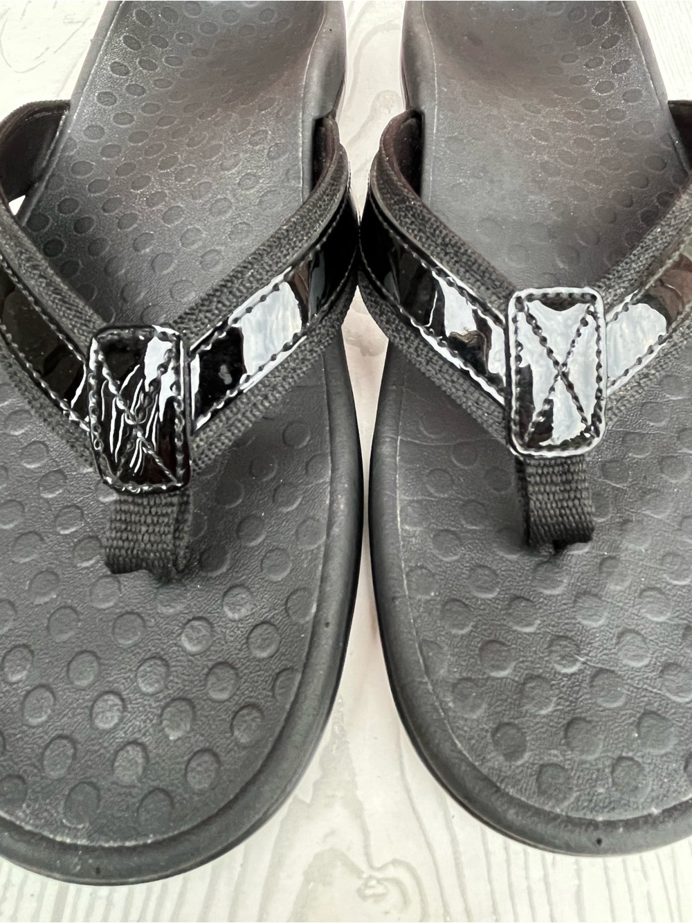 VIONIC Tide II Flip Flop Sandals Black Patent Size 10 M - Picture 10 of 12